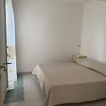 Borgo Del Tennis - Sa Ventana 2 לינה וארוחת בוקר באדזי
