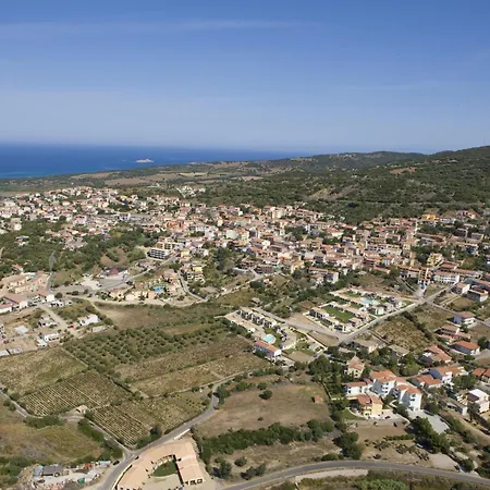 Borgo Del Tennis - Sa Ventana 2 Bed & Breakfast Badesi