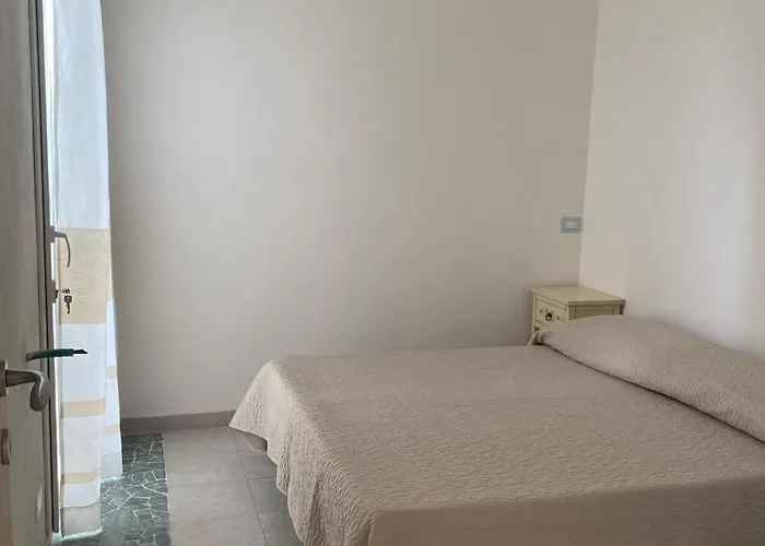 Borgo Del Tennis - Sa Ventana 2 Frühstückspension Badesi